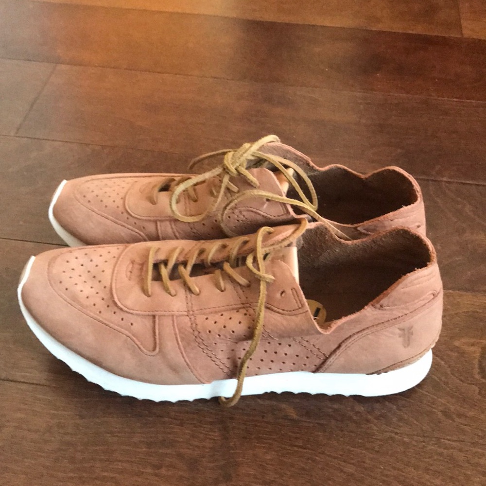 ❌sold❌Frye tan sneakers Sz 11 - Picture 5 of 7